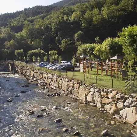 Camping Verneda Mountain 2*
